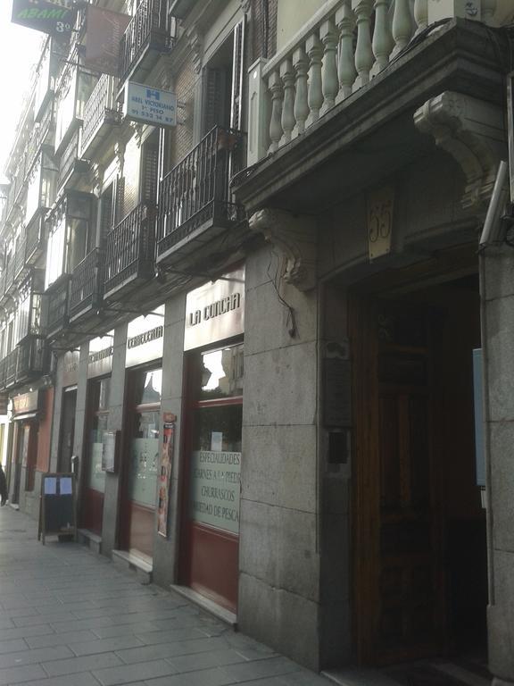 Hostal Noviciado Madri Exterior foto
