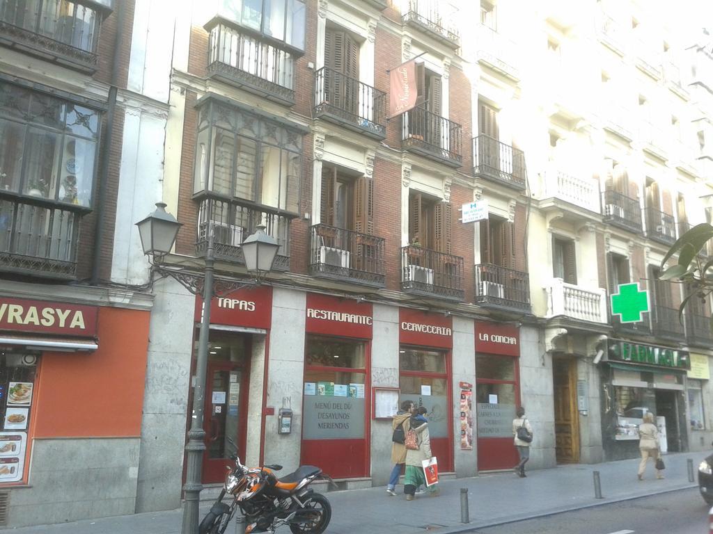 Hostal Noviciado Madri Exterior foto